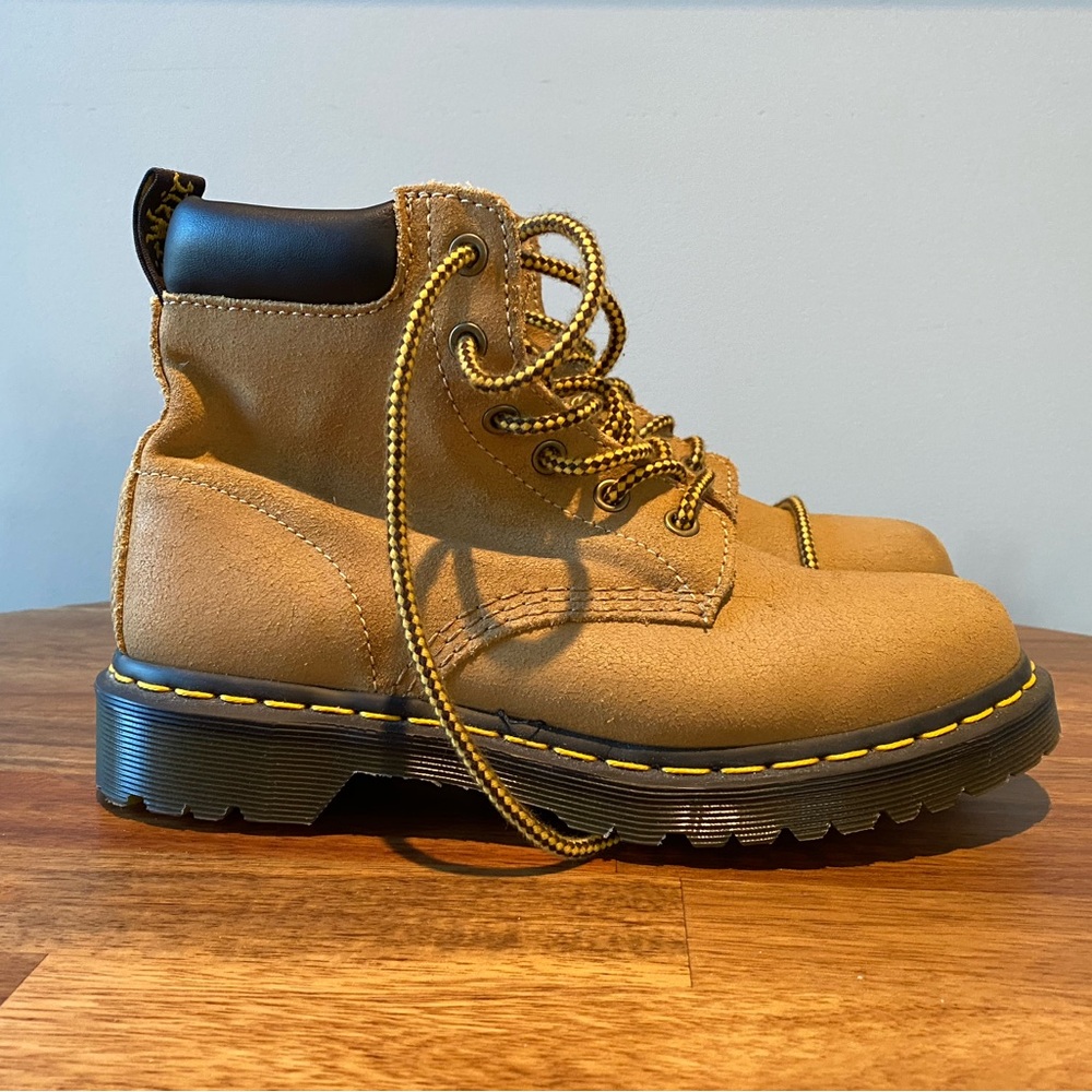 Never worn Dr Martens 939 soft leather - women’s size 7